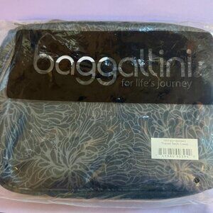 NIB Baggalini Travel Tech Case